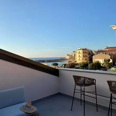 Pensión Salemare & 4*