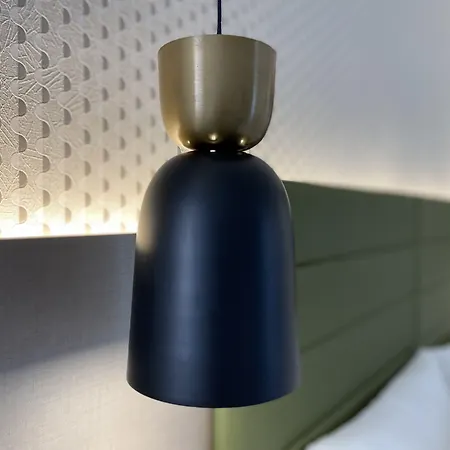 בית הארחה Salemare & 4*