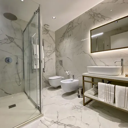 Salemare & צ'פאלו