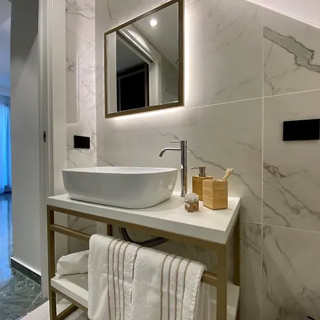 Salemare & צ'פאלו